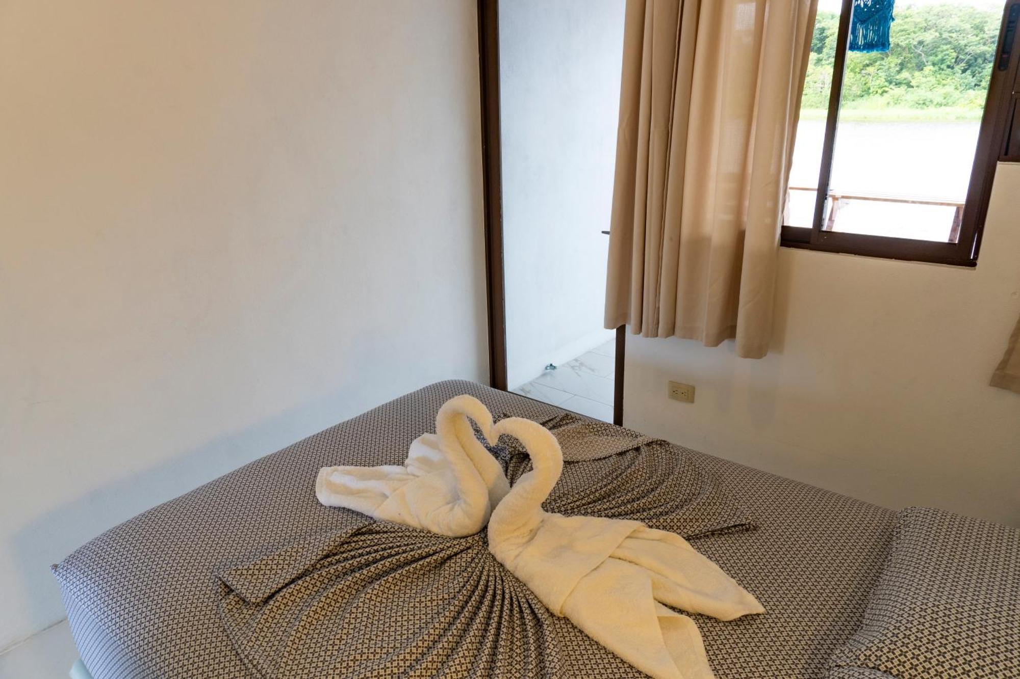 Hotel Pura Natura Riverside Tortuguero Eksteriør bilde