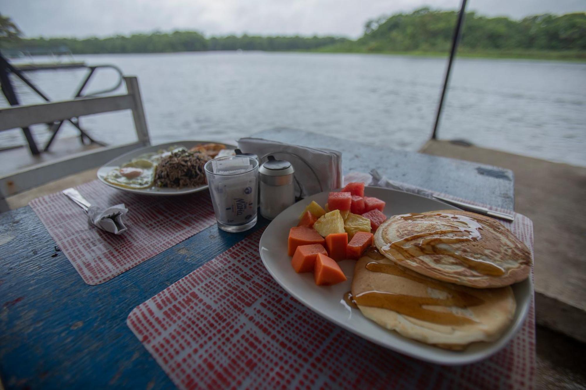 Hotel Pura Natura Riverside Tortuguero Eksteriør bilde